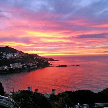 Breathtaking Costabrava Seaview Apartment 5M Beach - Casa Artevida Roses Exteriér fotografie